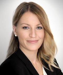 Bewerbungsfoto / Bewerbungsfotos Wien - Hamburg - Berlin - München -  Köln - Frankfurt